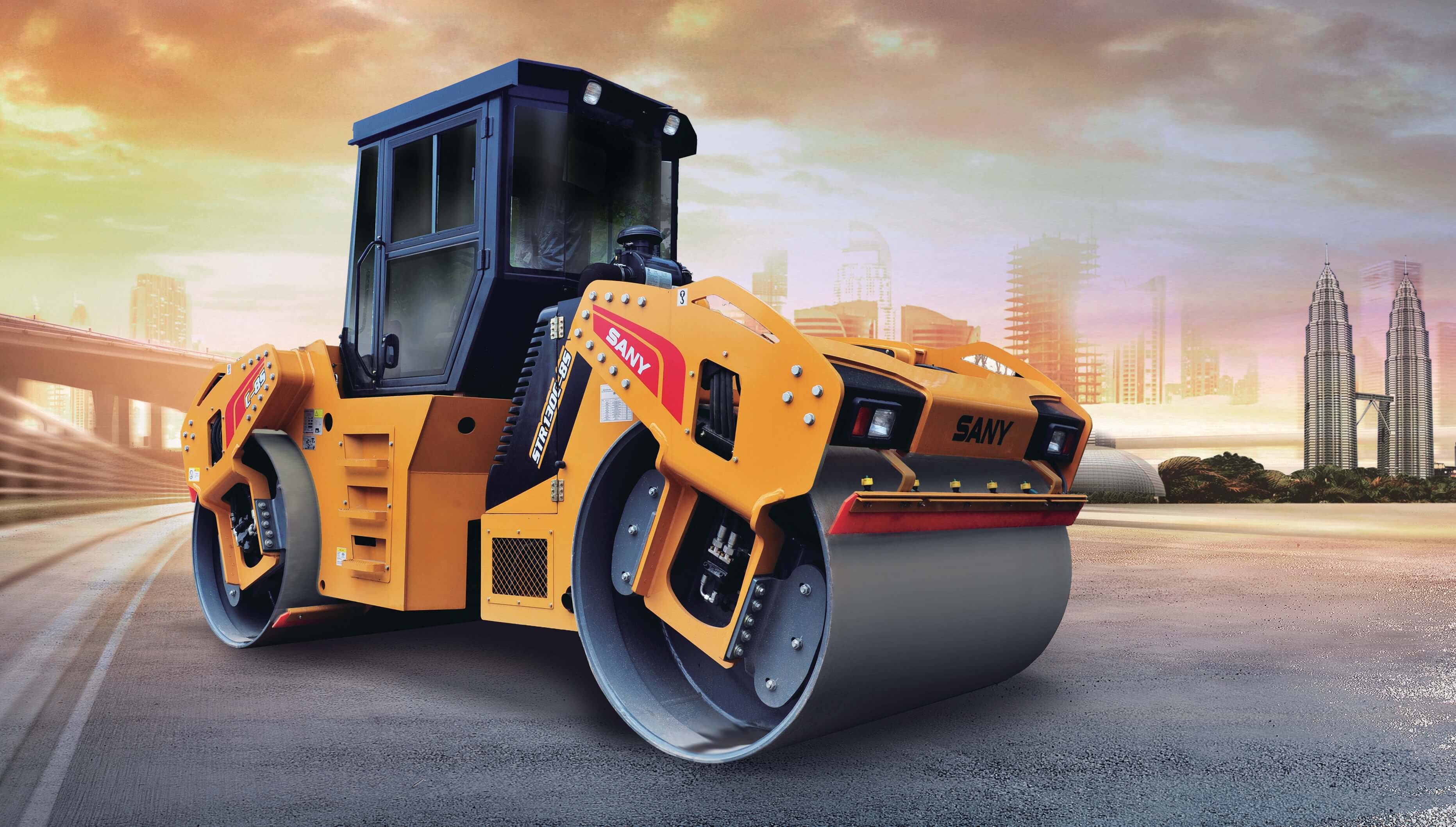 Lu rung 2 bánh thép 14 tấn STR140C-8C